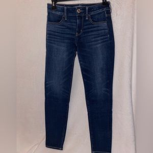 Dark denim AE jeggings